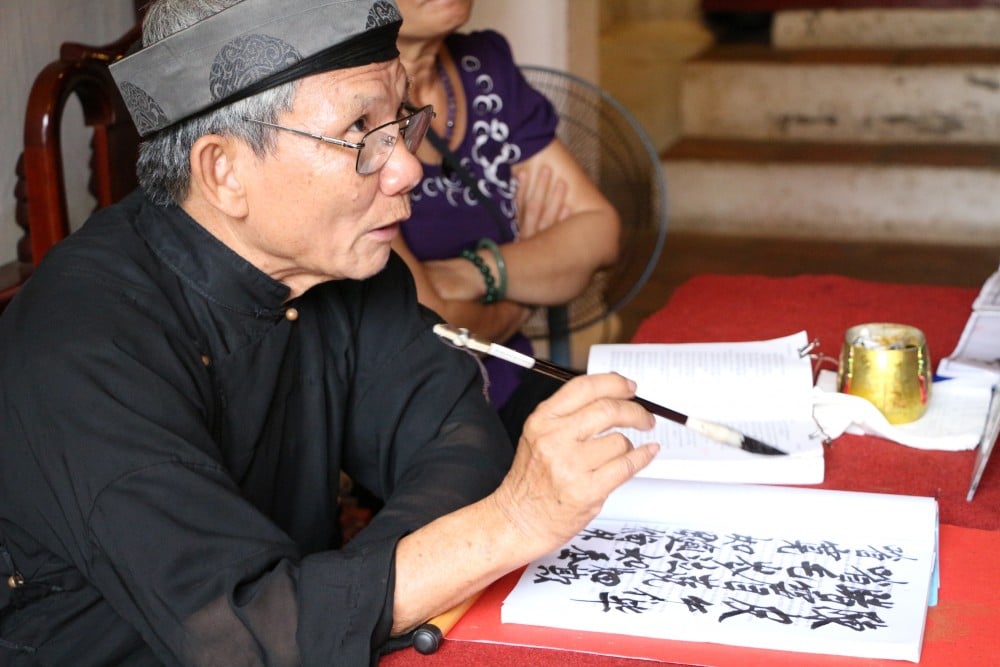 voyage au vietnam calligraphie