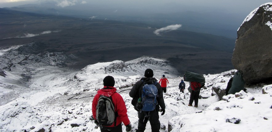 ascension du kilimandjaro randonneurs