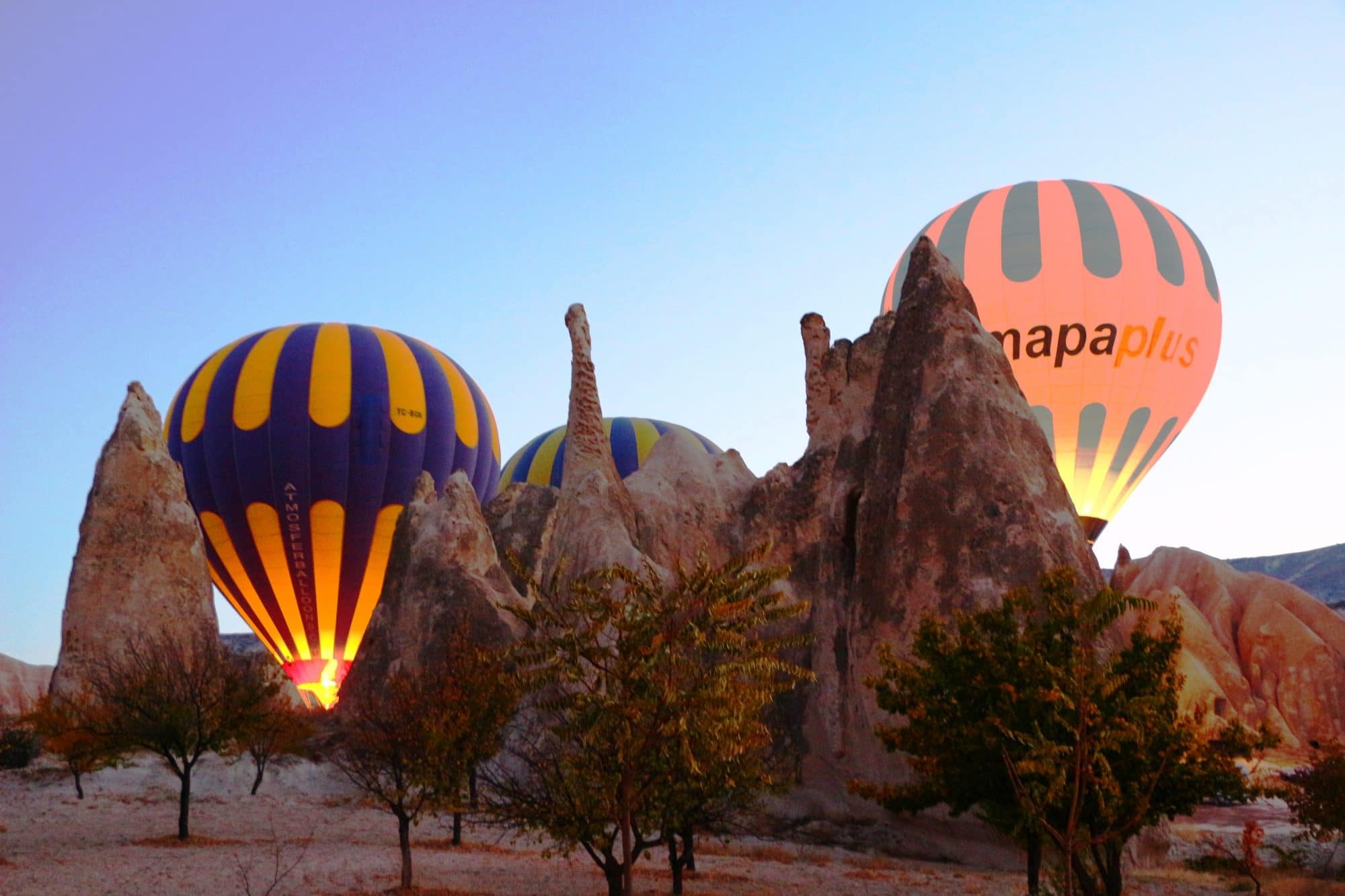 Montgolfiere En Cappadoce Vol Au Dessus Des Cheminees De Fees