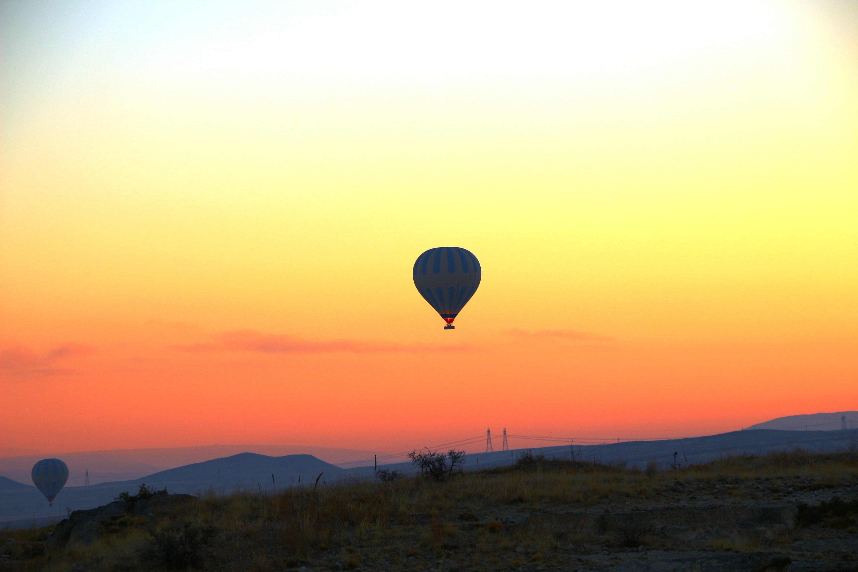 montgolfiere en cappadoce soleil